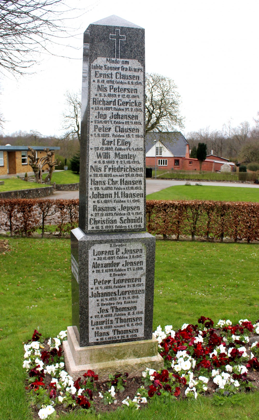 Mindesten, Kværs Kirkegård